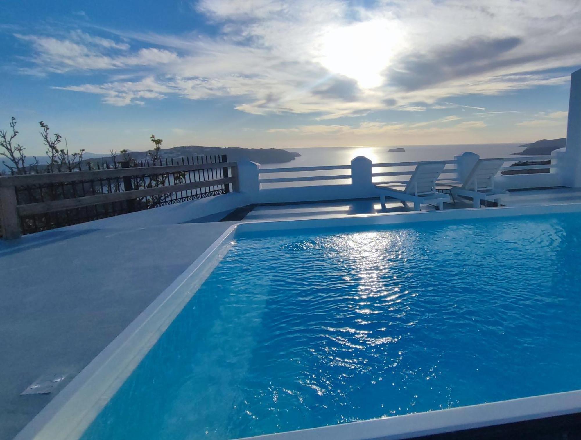 The Cliff Reflections - Adults Only Apartment Megalochori  Exterior photo
